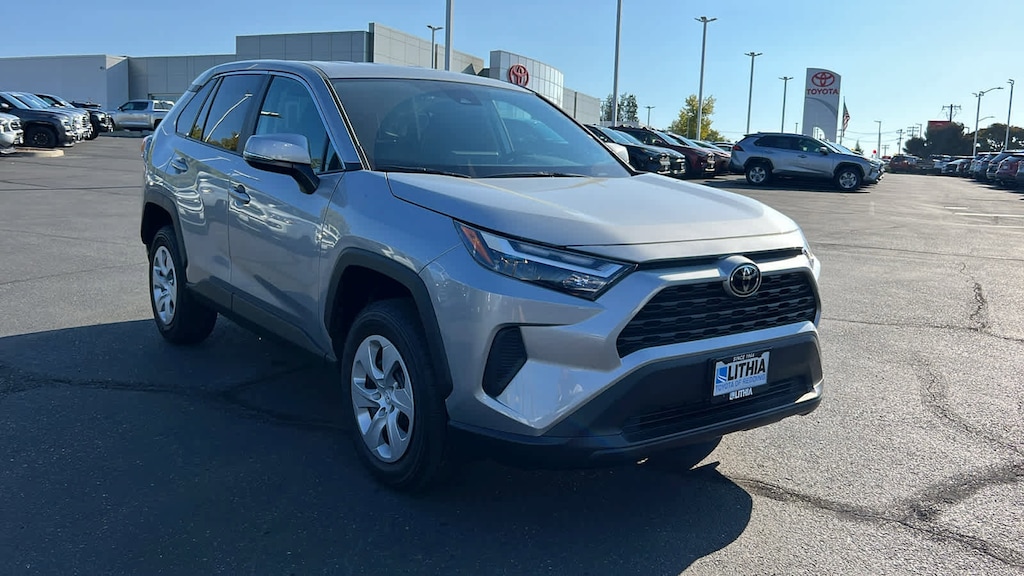 New 2025 Toyota RAV4 LE LE FWD SUV