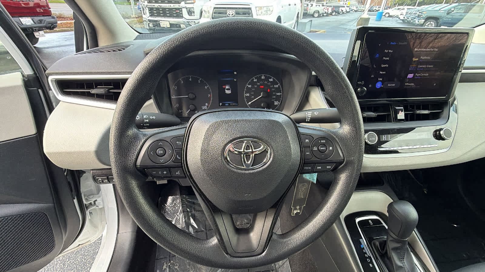 Thumbnail: 2023 Toyota Corolla - 18