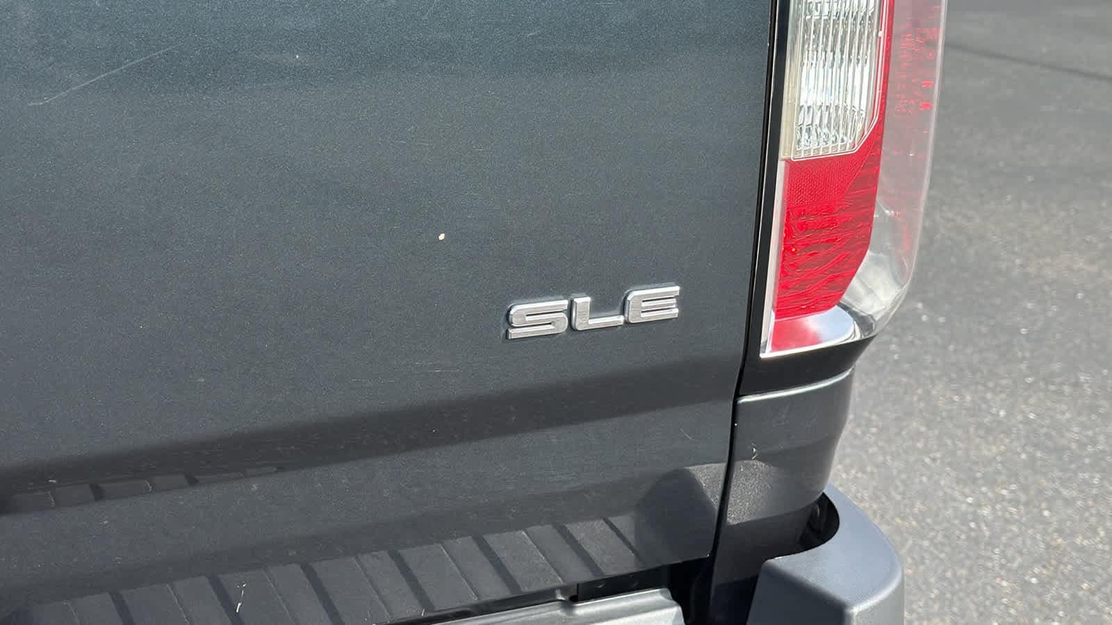 Thumbnail: 2018 GMC Canyon - 28