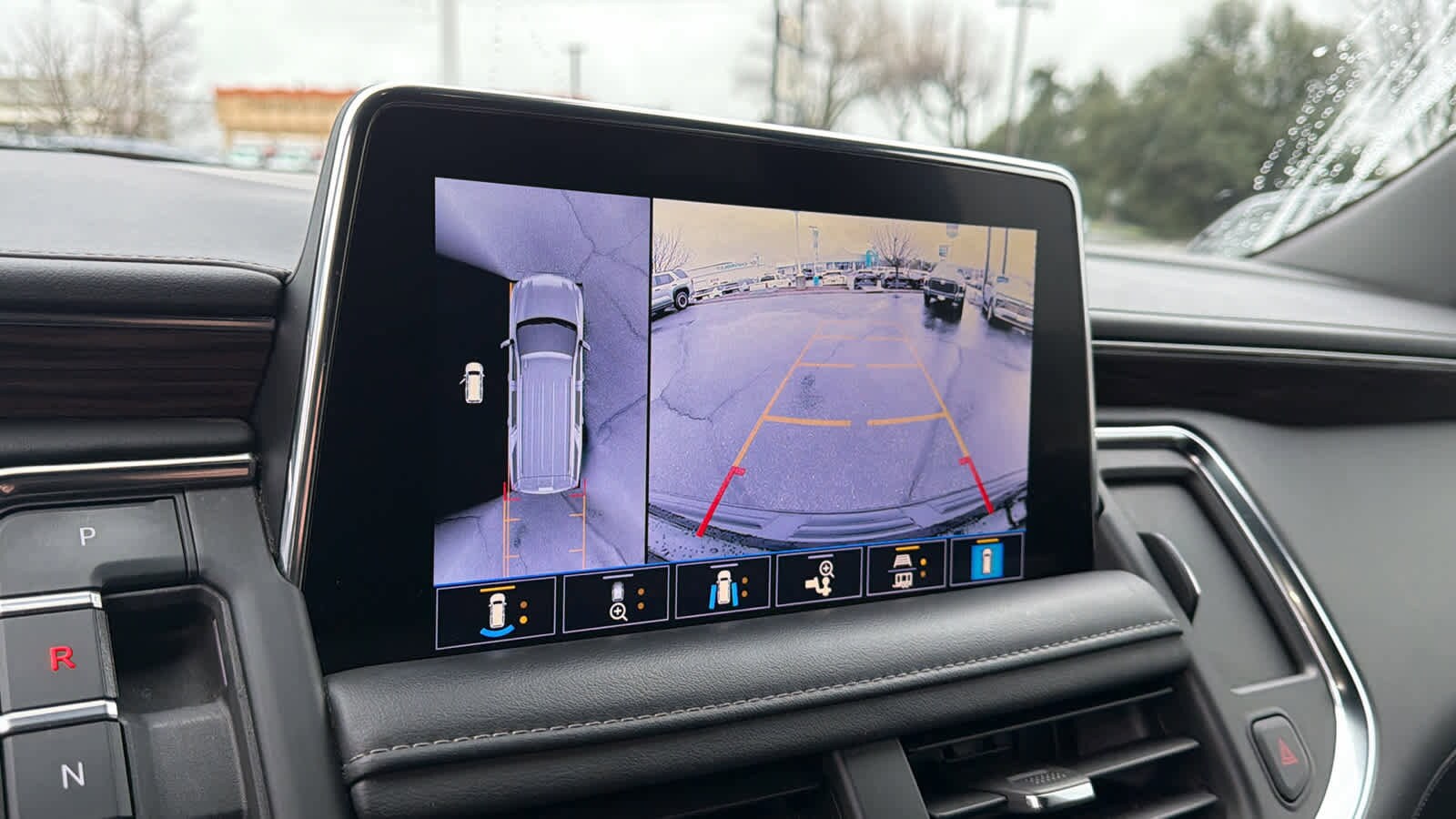 Thumbnail: 2021 Chevrolet Tahoe - 16