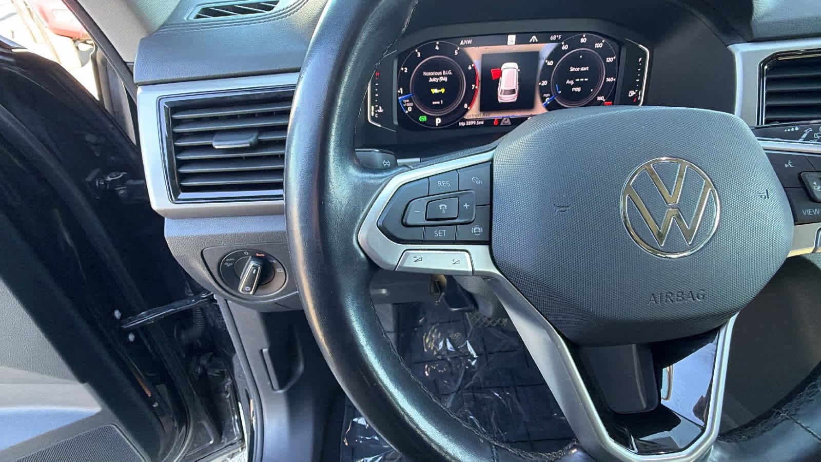 Thumbnail: 2021 Volkswagen Atlas - 19