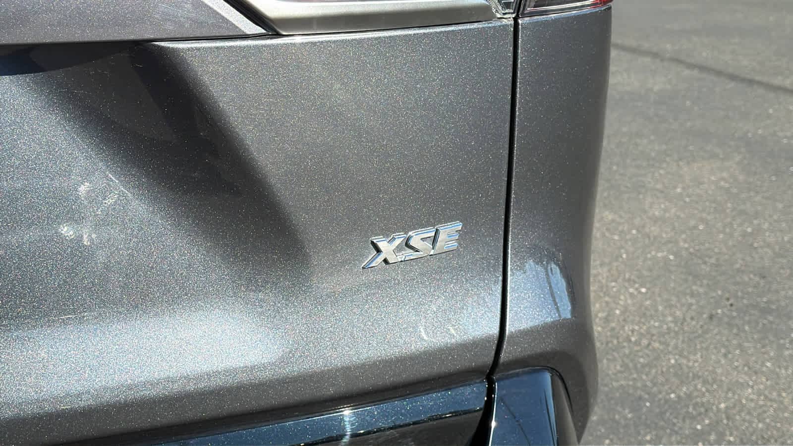 Thumbnail: 2023 Toyota RAV4 - 28