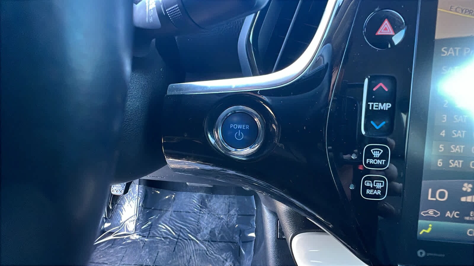 Thumbnail: 2019 Toyota Prius Prime - 17