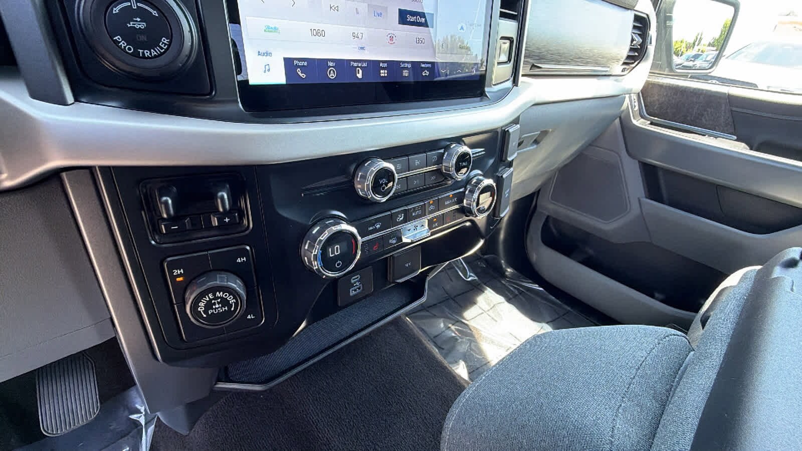 Thumbnail: 2021 Ford F-150 - 14