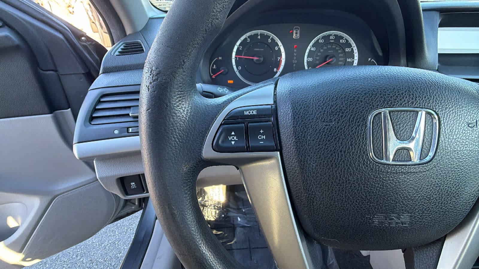 Thumbnail: 2011 Honda Accord - 19