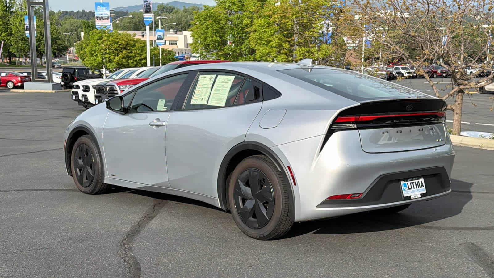 Thumbnail: 2024 Toyota Prius - 7