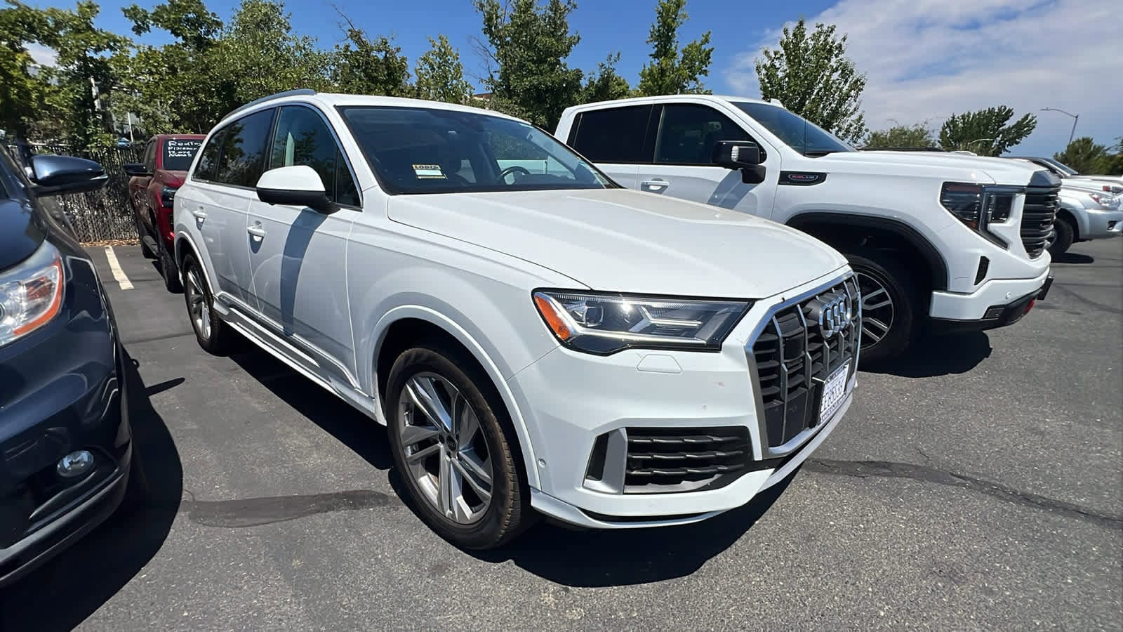 Thumbnail: 2023 Audi Q7 - 2