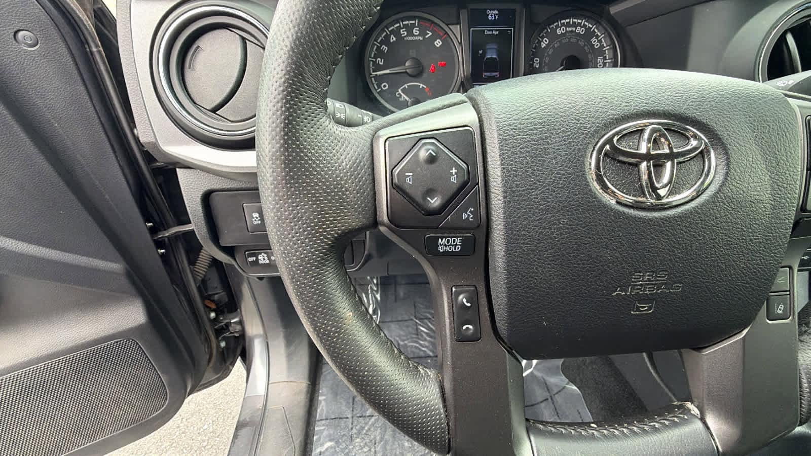 Thumbnail: 2023 Toyota Tacoma - 19