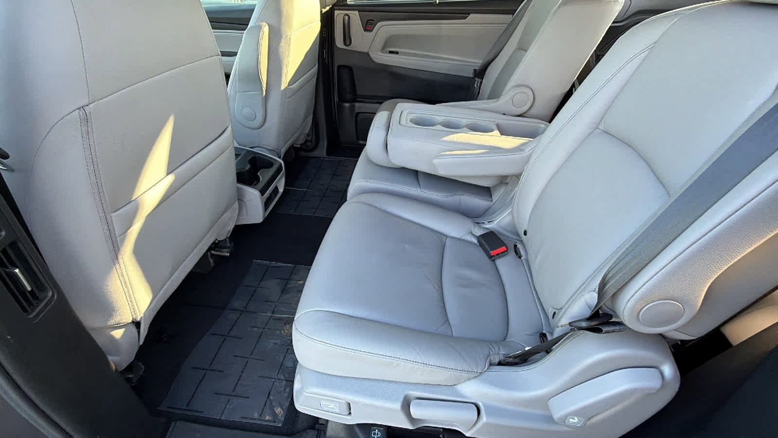 Thumbnail: 2024 Honda Odyssey - 24