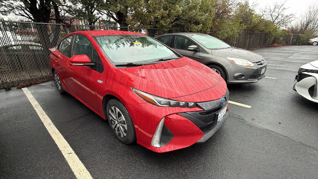 Used 2022 Toyota Prius Prime XLE Hatchback
