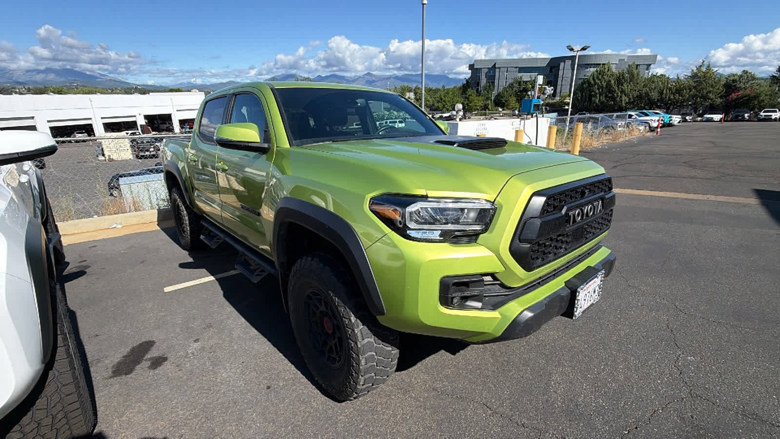 Thumbnail: 2022 Toyota Tacoma - 2