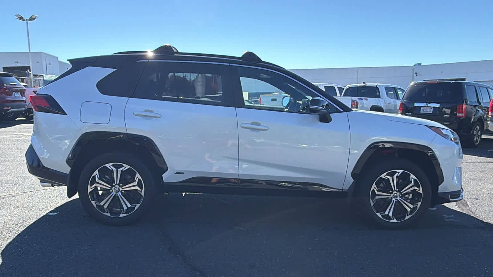 Thumbnail: 2025 Toyota RAV4 - 4