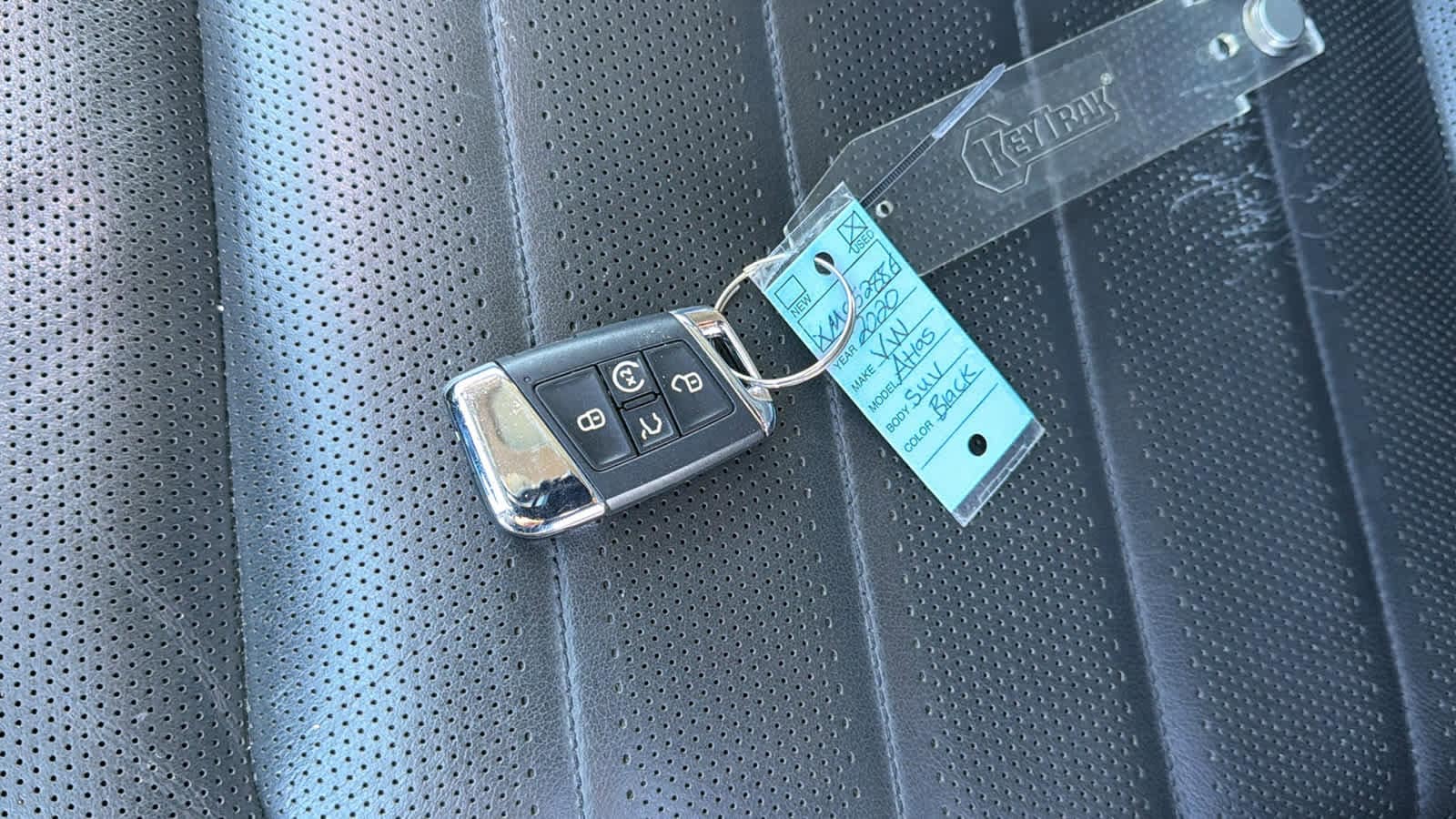 Thumbnail: 2021 Volkswagen Atlas - 29