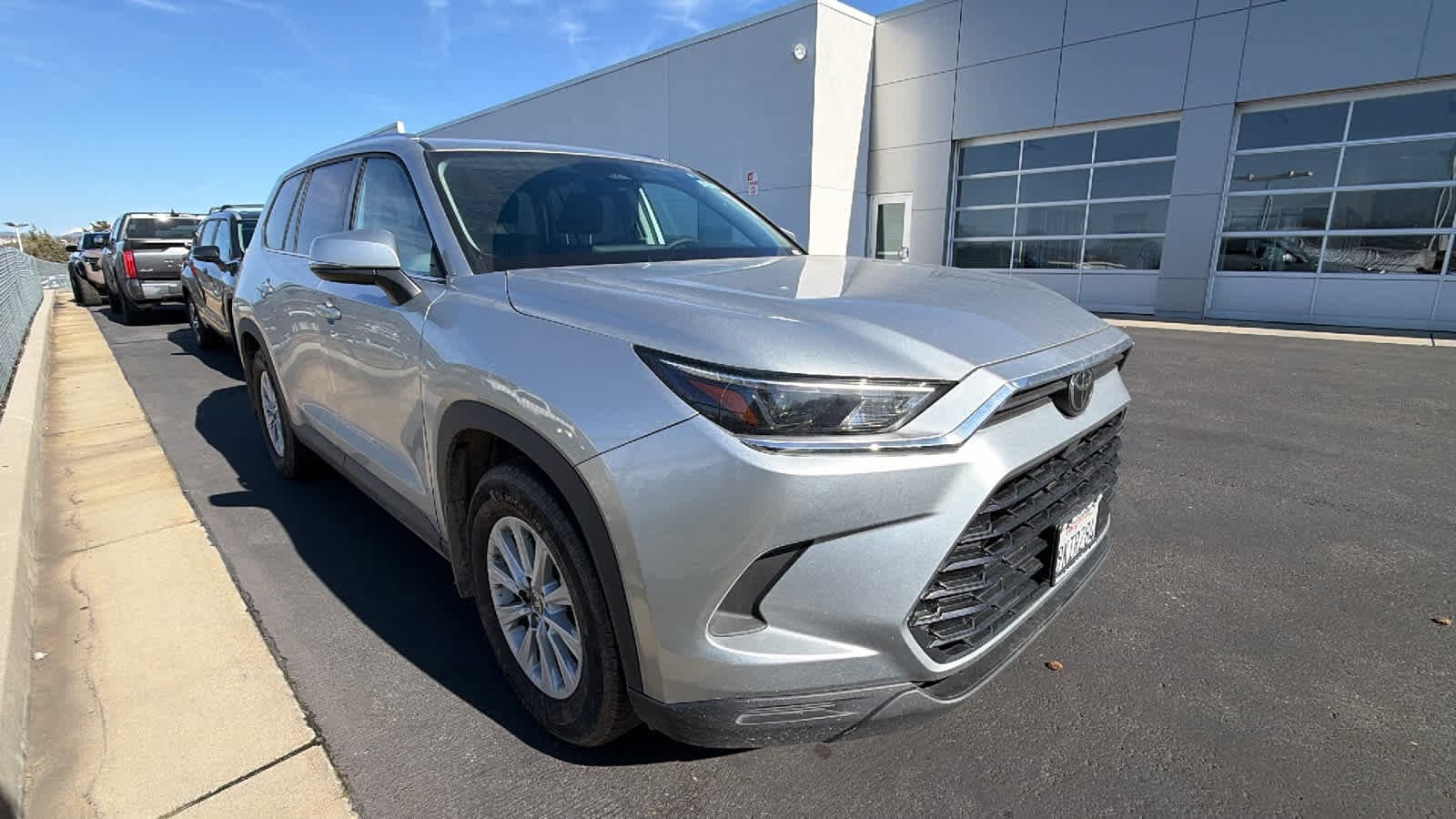 Thumbnail: 2024 Toyota Grand Highlander - 2