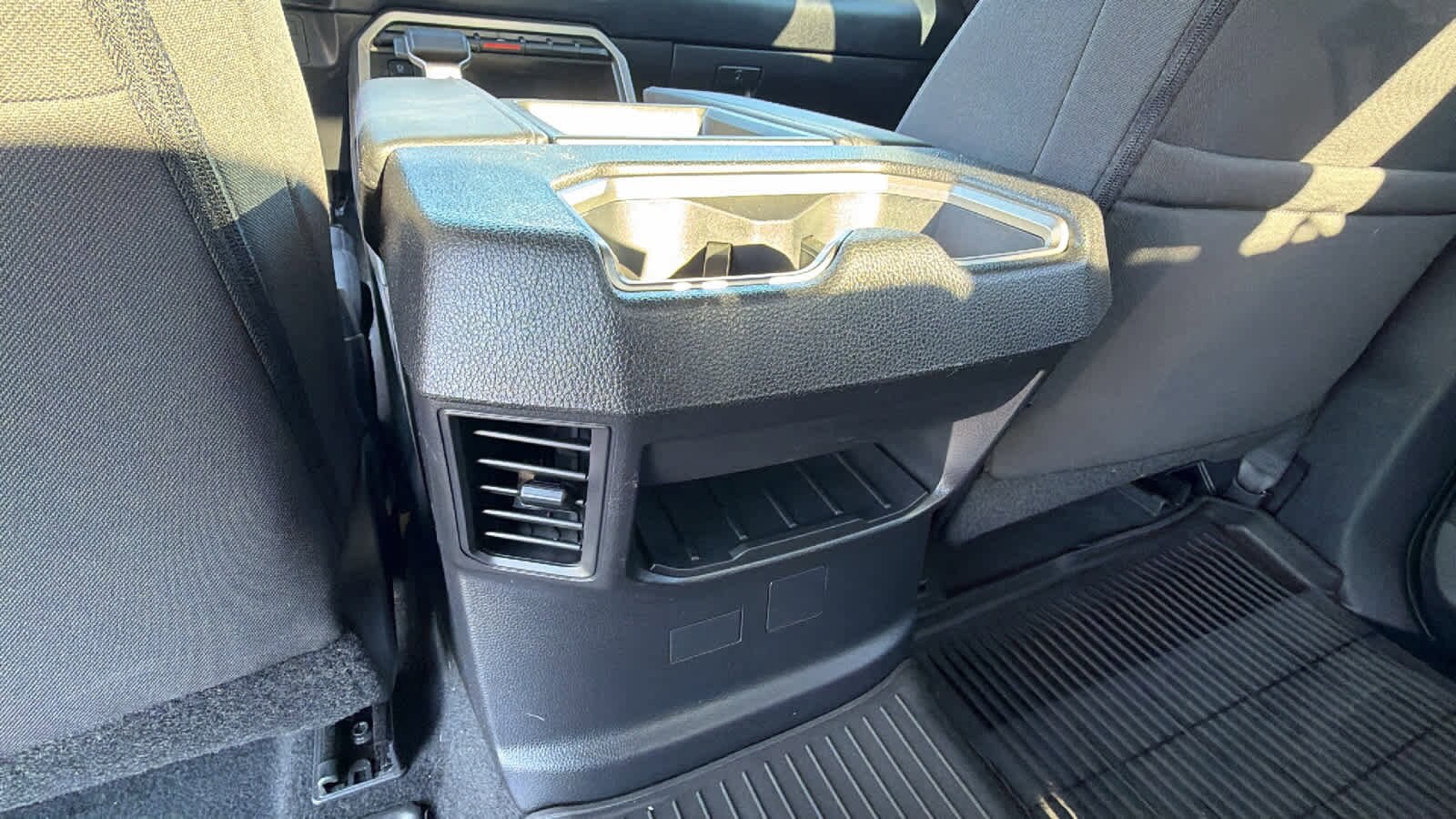 Thumbnail: 2023 Toyota Tundra - 25