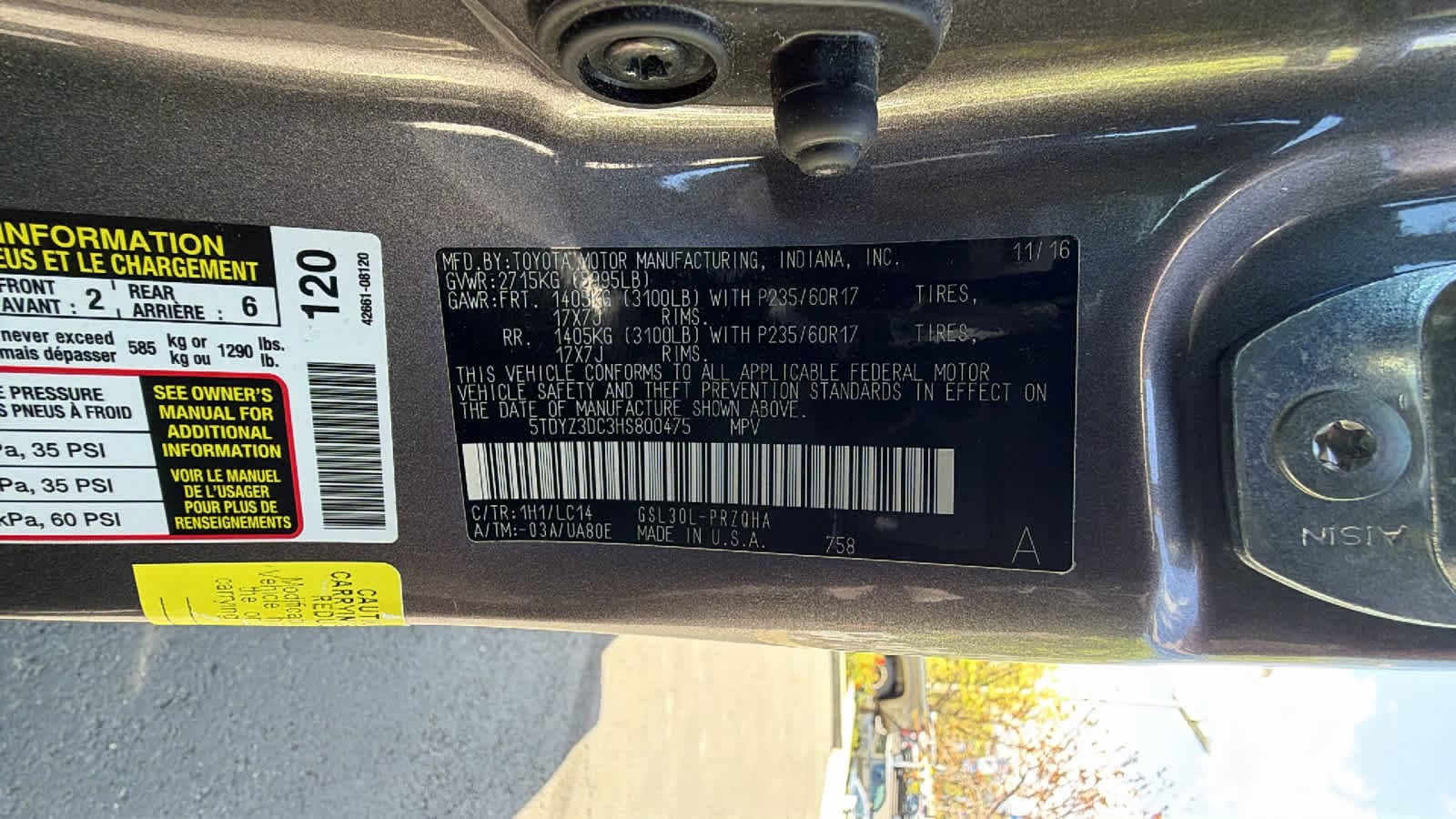 Thumbnail: 2017 Toyota Sienna - 30