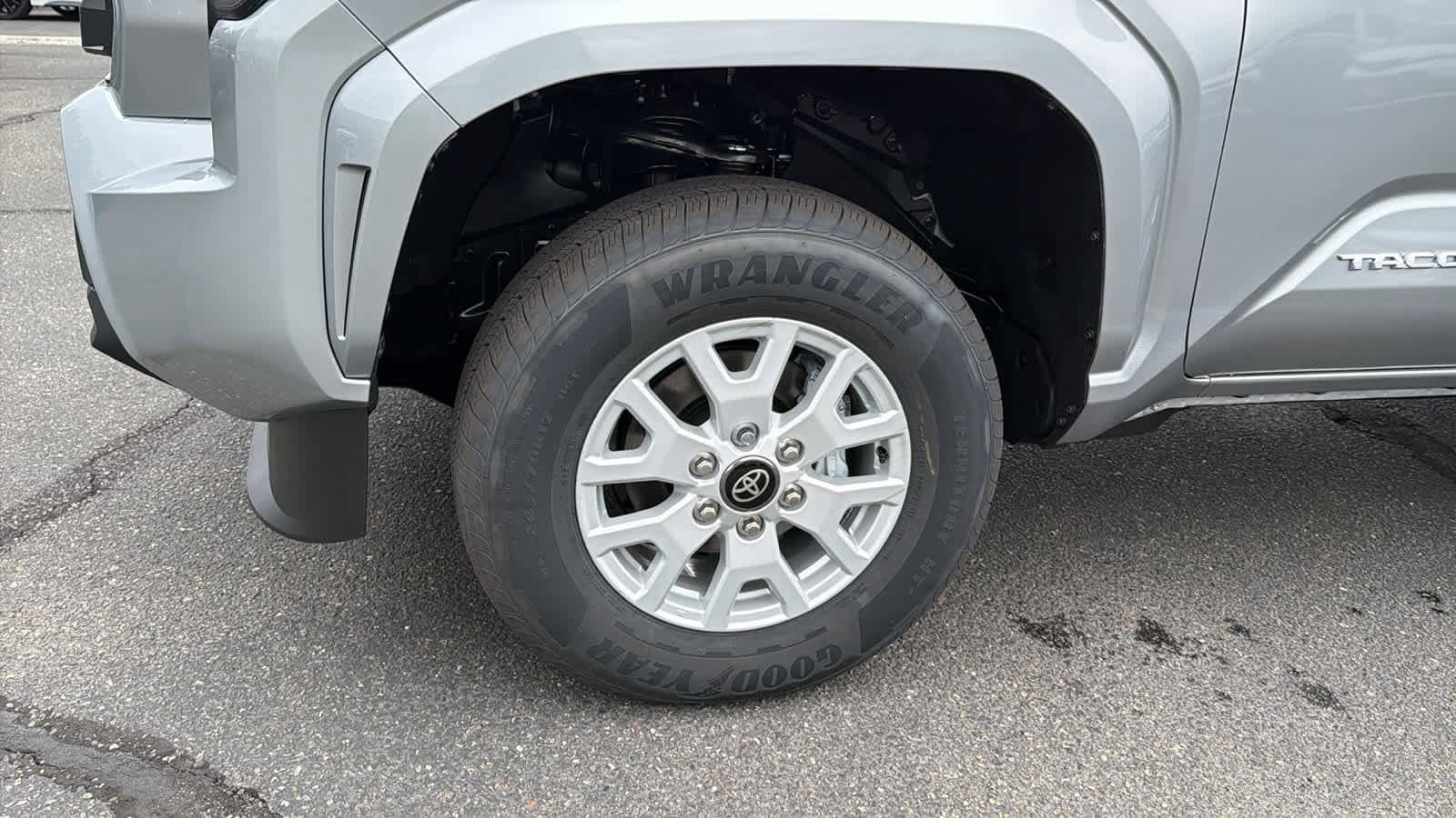 Thumbnail: 2025 Toyota Tacoma - 9