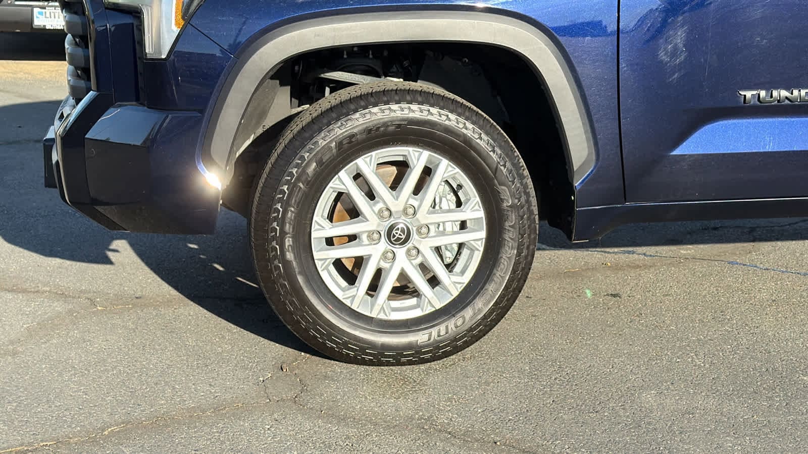 Thumbnail: 2023 Toyota Tundra - 9