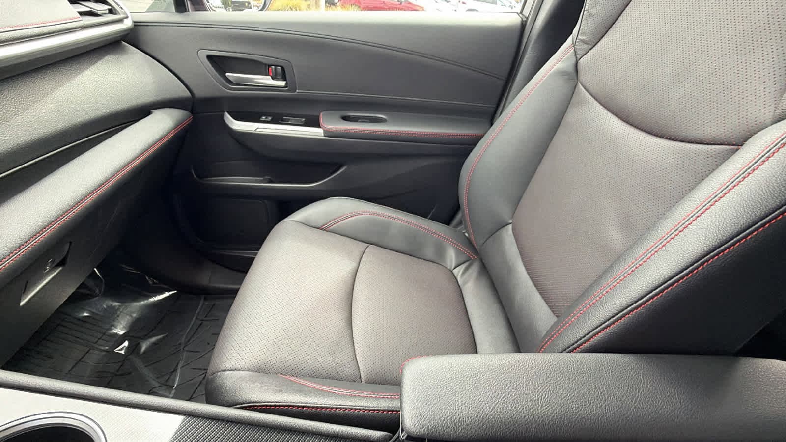 Thumbnail: 2025 Toyota Sienna - 12