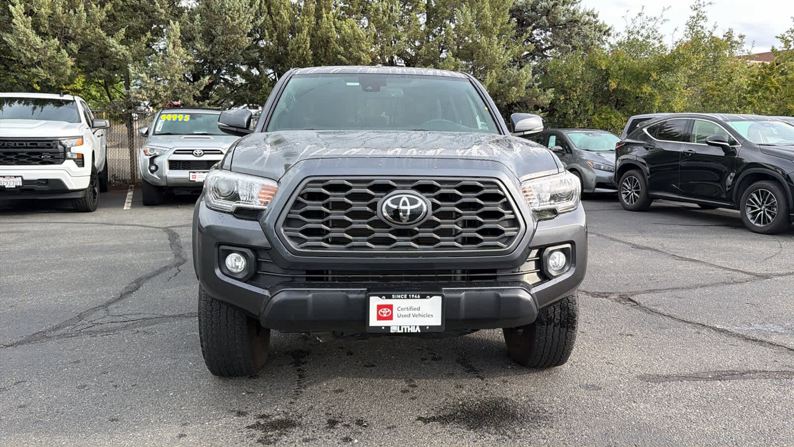 2021 Toyota Tacoma TRD V6 photo 2