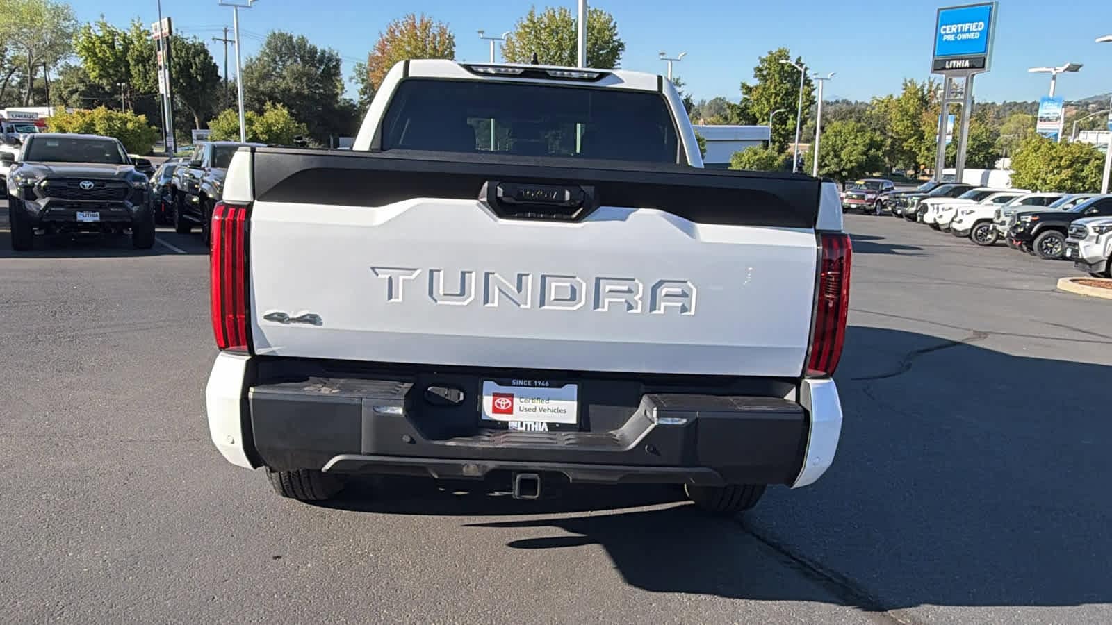 Thumbnail: 2023 Toyota Tundra - 6
