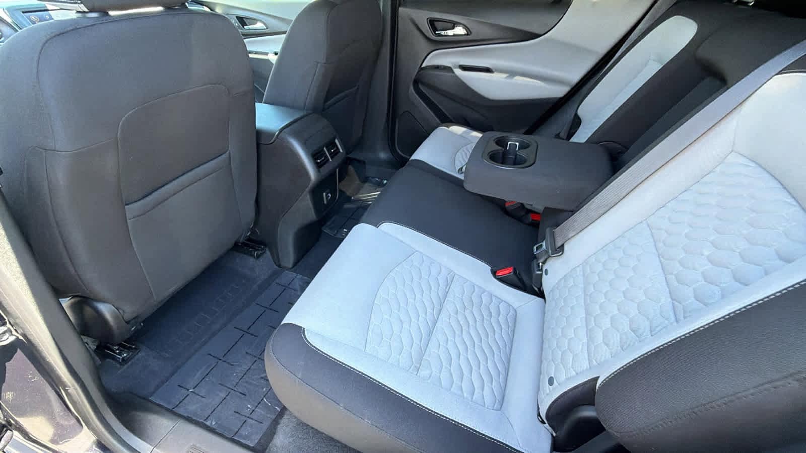 Thumbnail: 2021 Chevrolet Equinox - 23