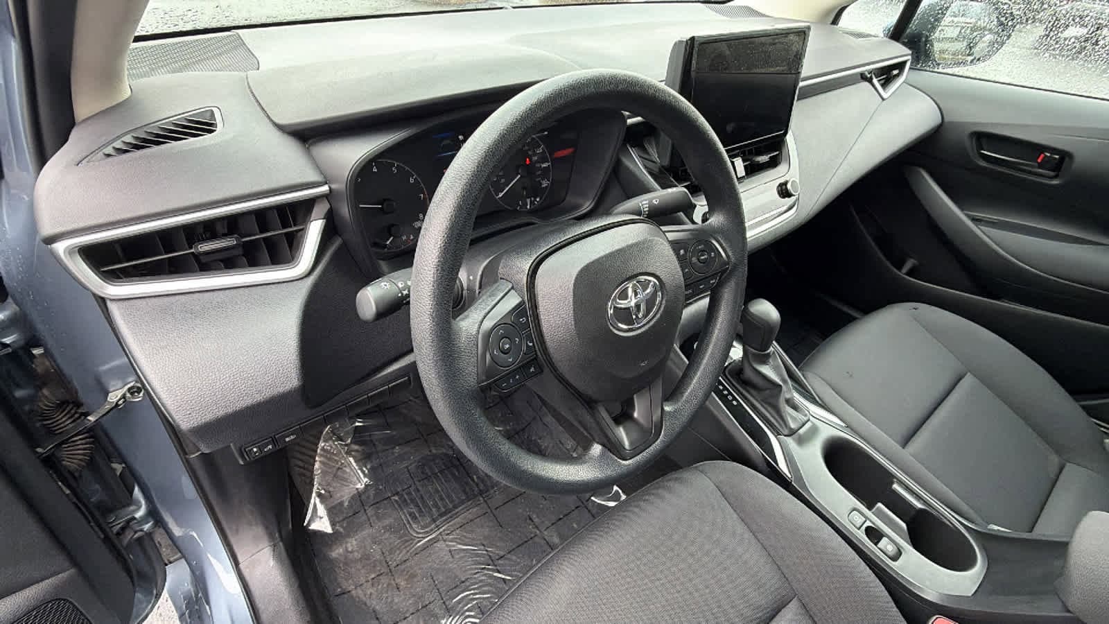 Thumbnail: 2023 Toyota Corolla - 10