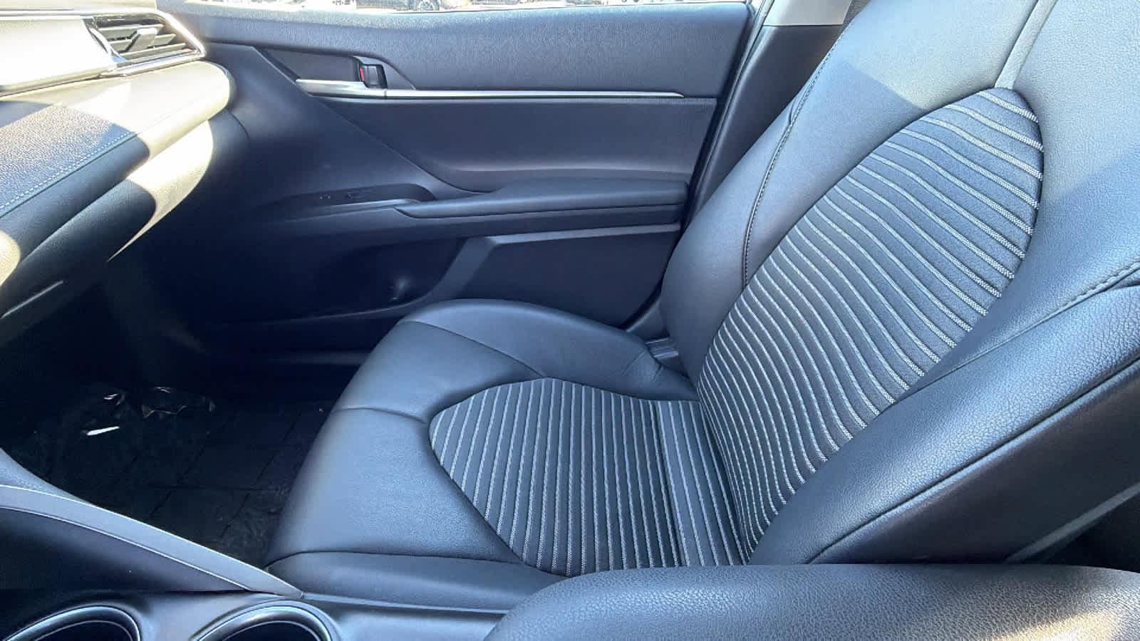 Thumbnail: 2024 Toyota Camry - 12