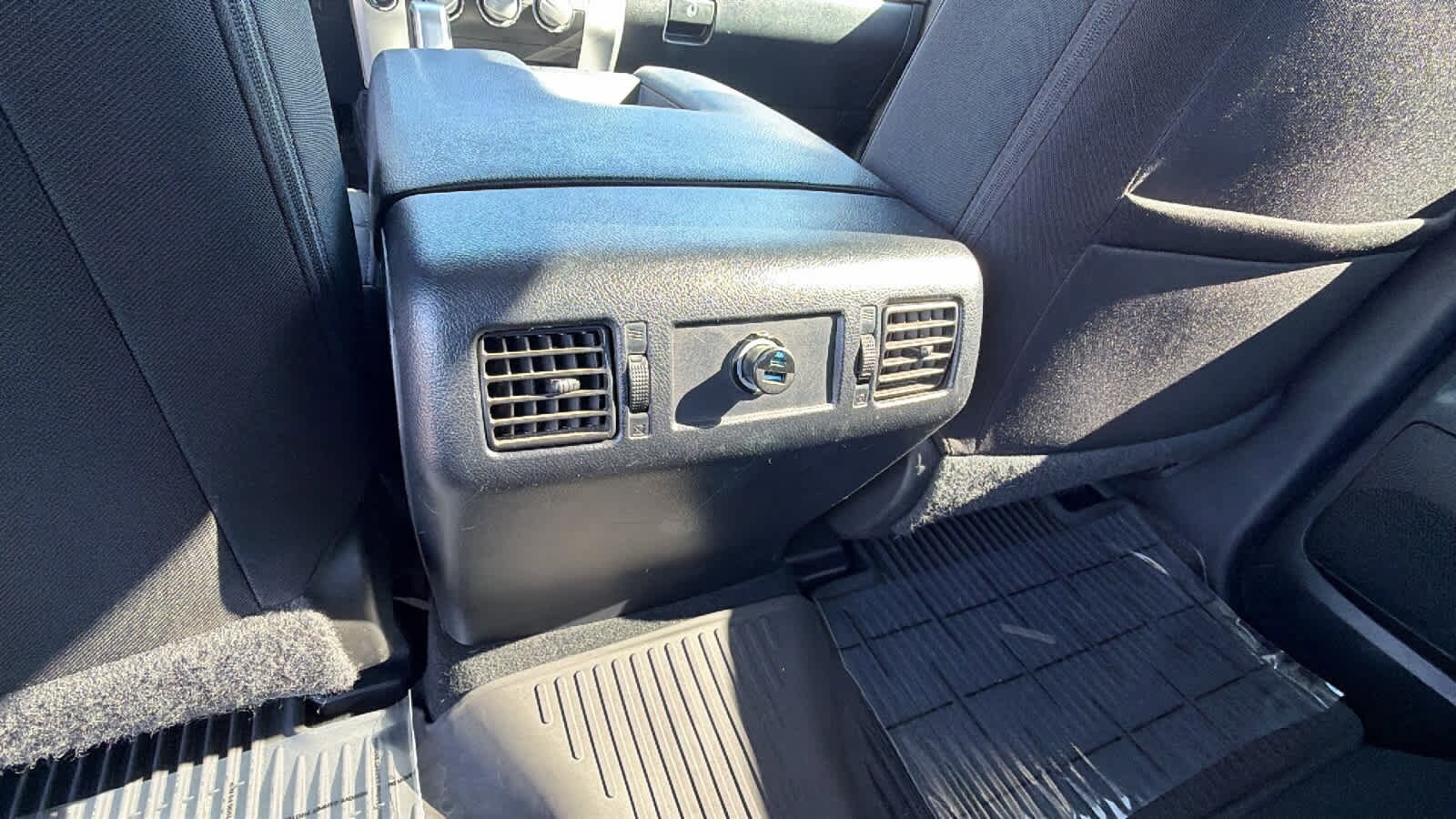 2018 Toyota Tundra SR5 - Photo 25