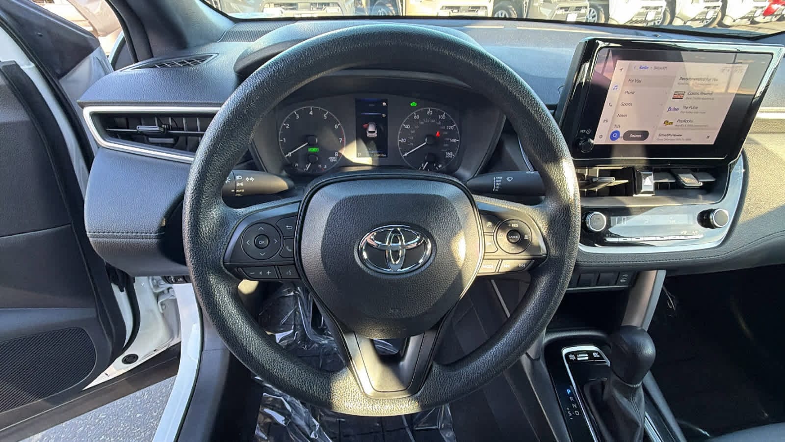 Thumbnail: 2024 Toyota Corolla Cross - 18