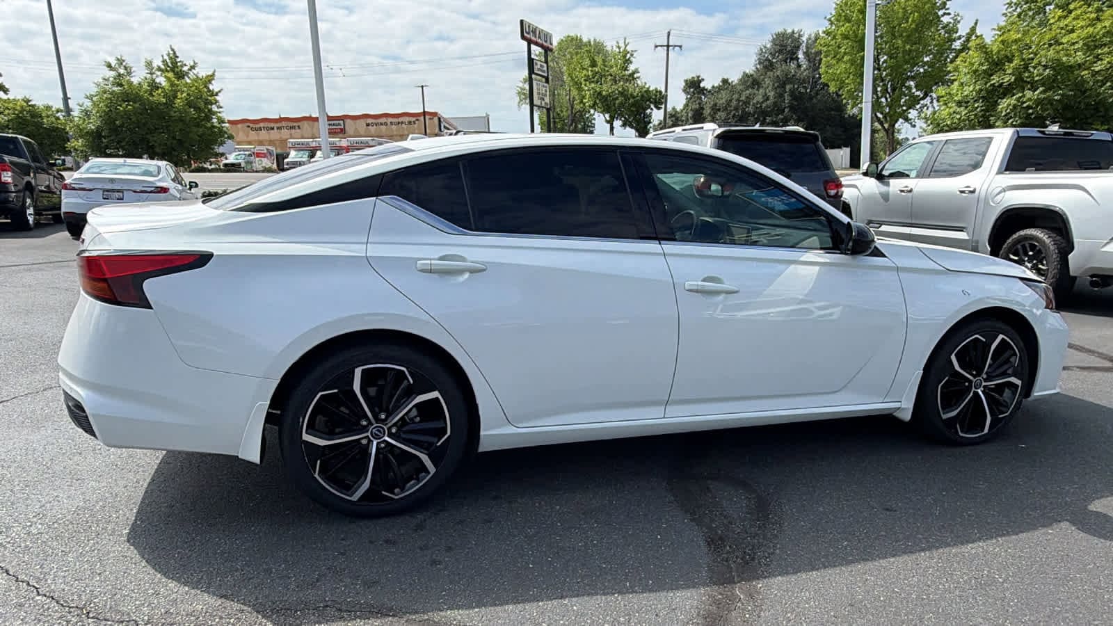 Thumbnail: 2024 Nissan Altima - 3