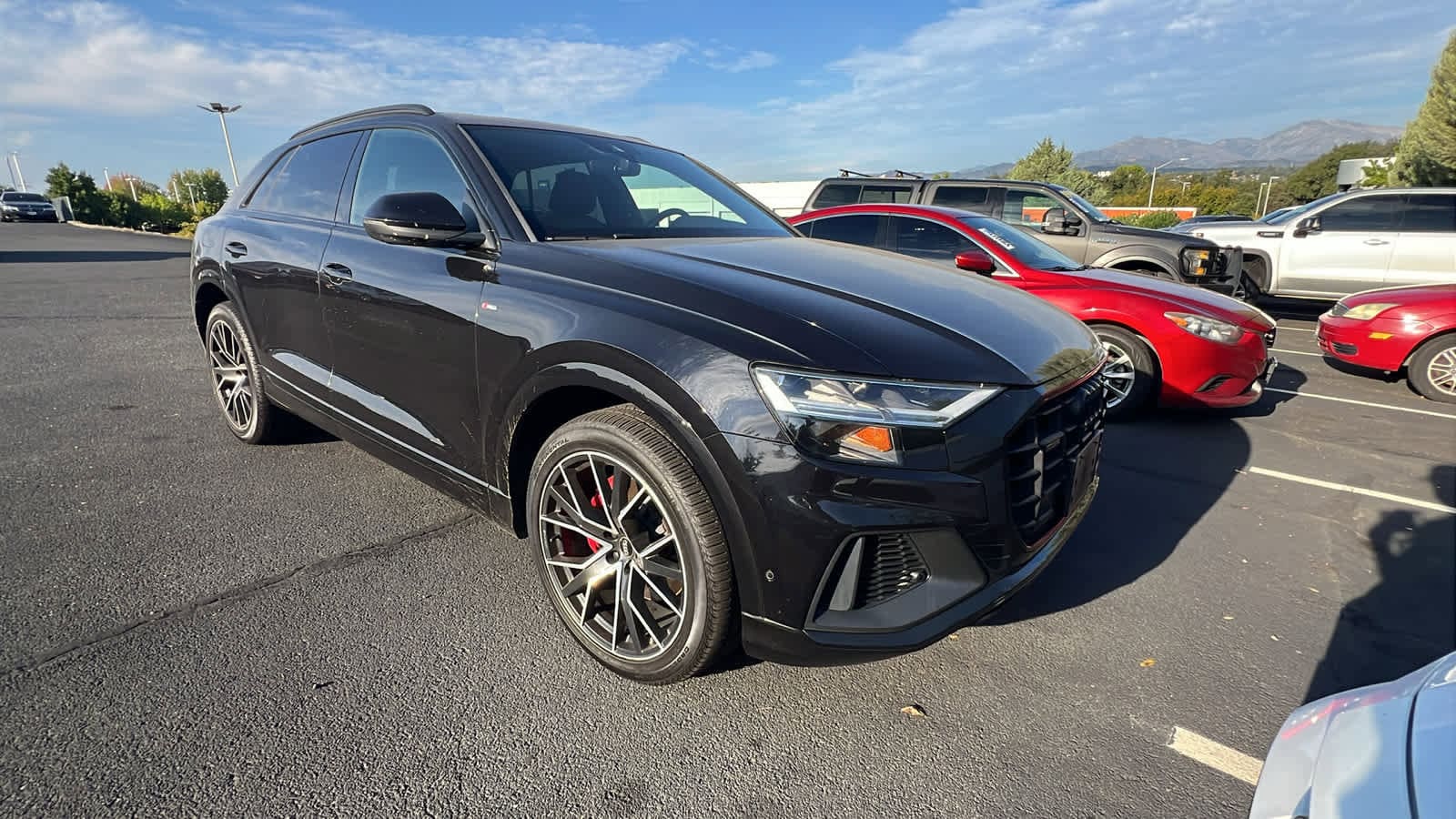 Thumbnail: 2019 Audi Q8 - 2