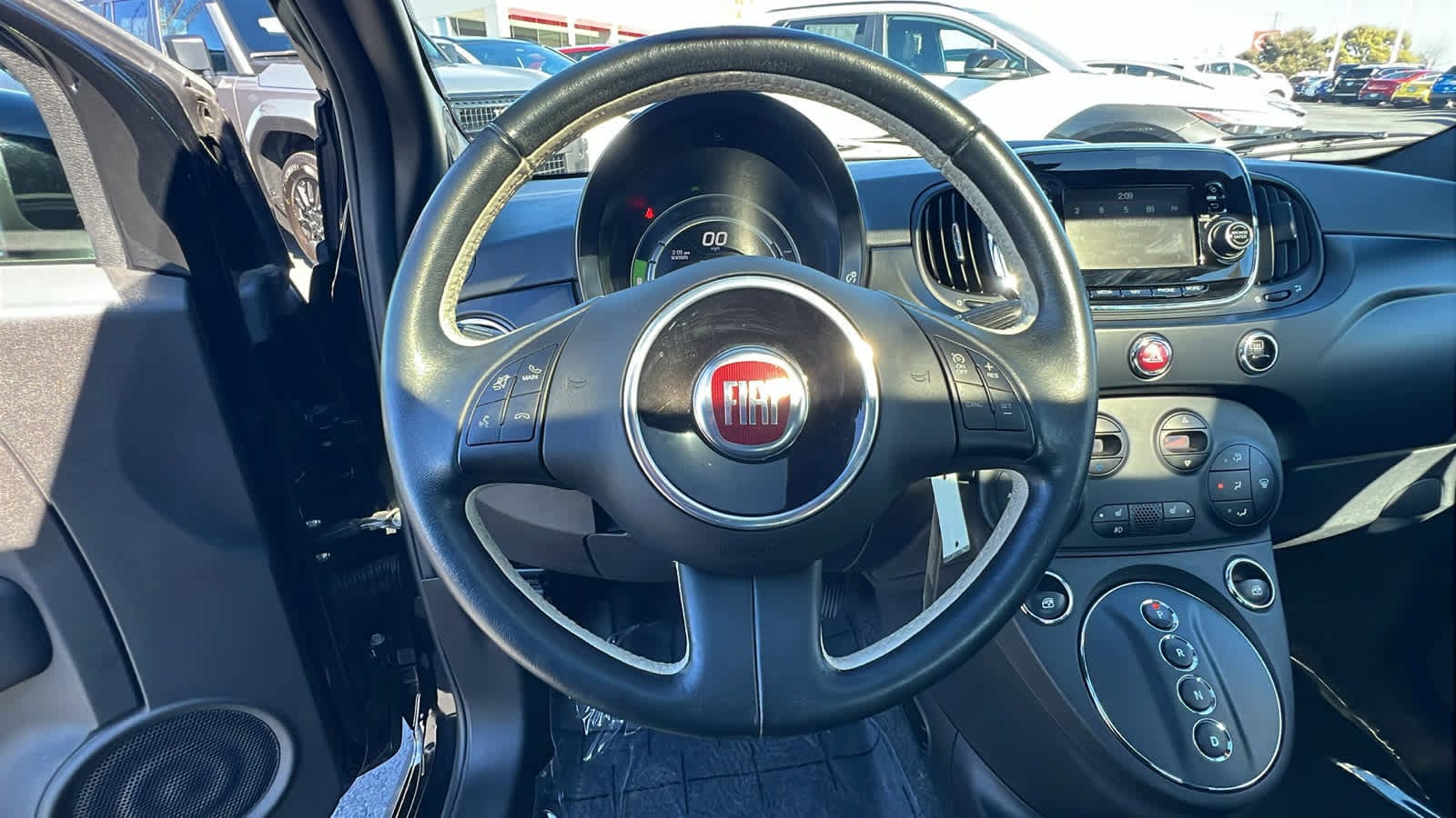 2019 Fiat 500e  15