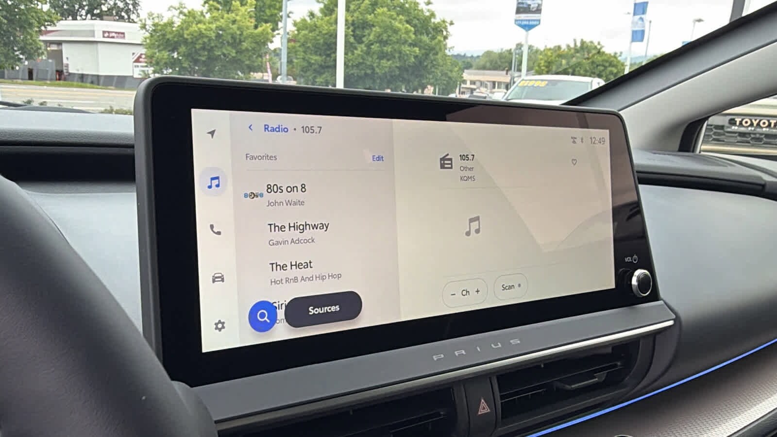 2026 Toyota Prius XLE - Photo 15