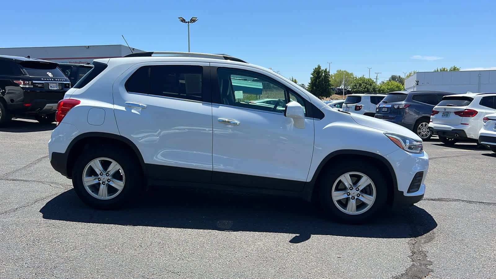 Thumbnail: 2019 Chevrolet Trax - 4