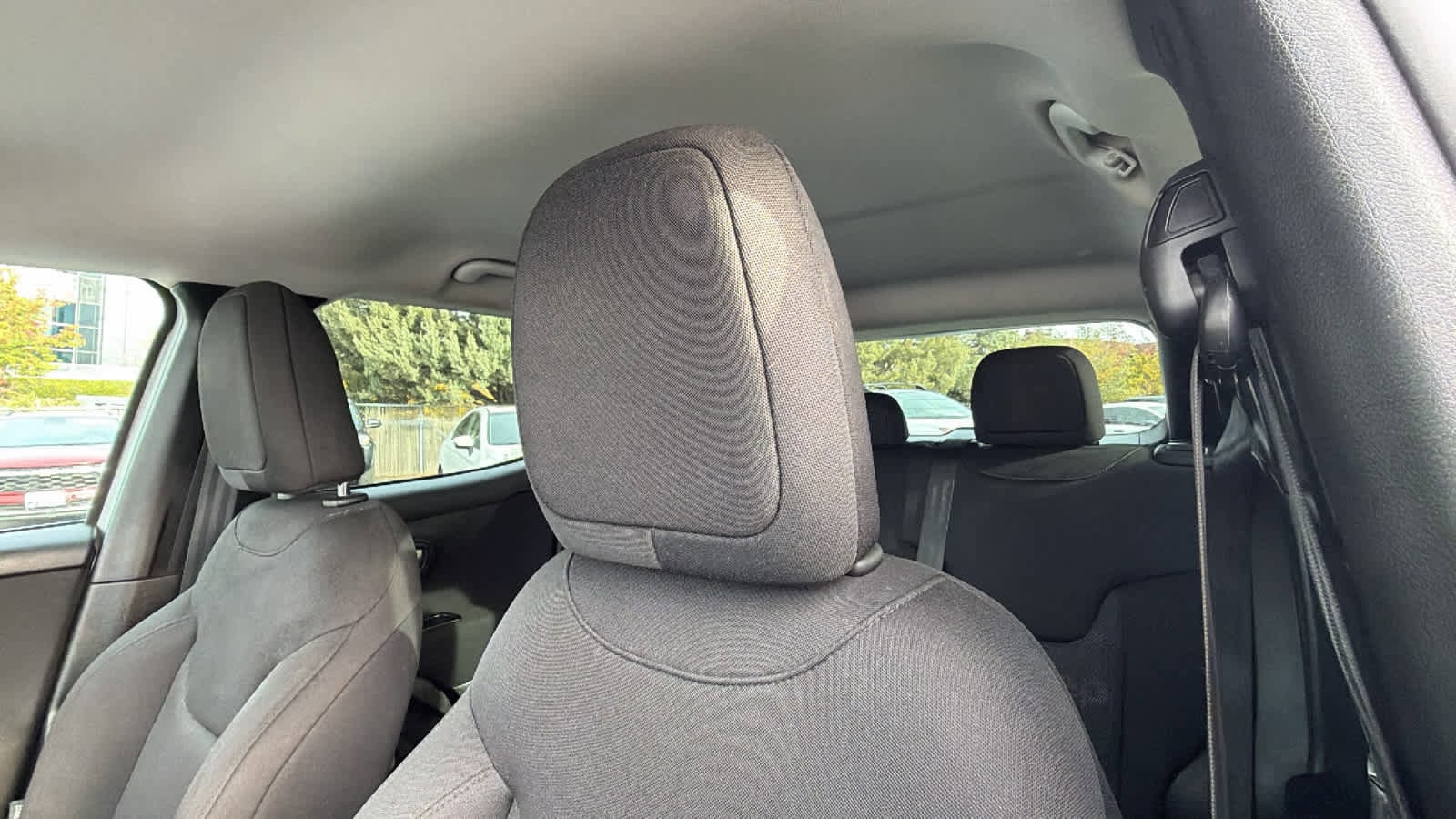 Thumbnail: 2017 Jeep Renegade - 11