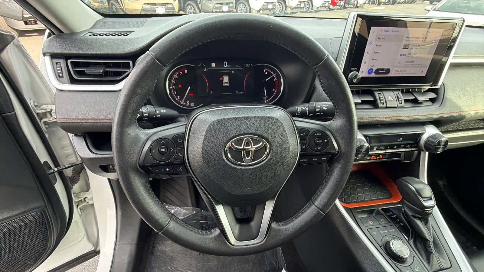 Thumbnail: 2023 Toyota RAV4 - 18