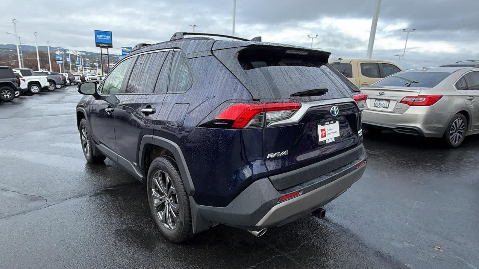 Thumbnail: 2022 Toyota RAV4 - 7