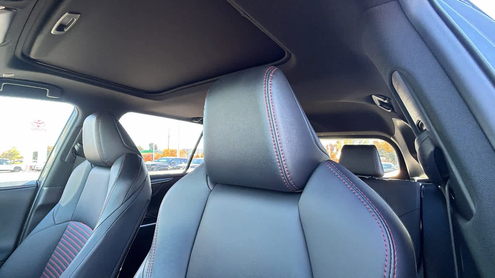 Thumbnail: 2023 Toyota RAV4 - 11