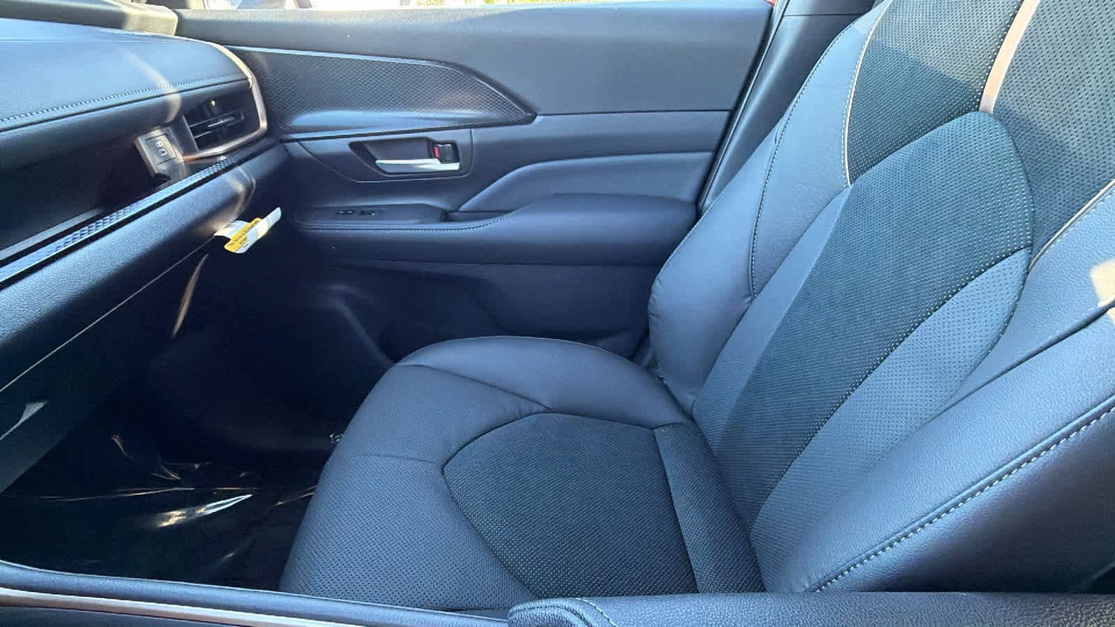 Thumbnail: 2026 Toyota Grand Highlander - 12