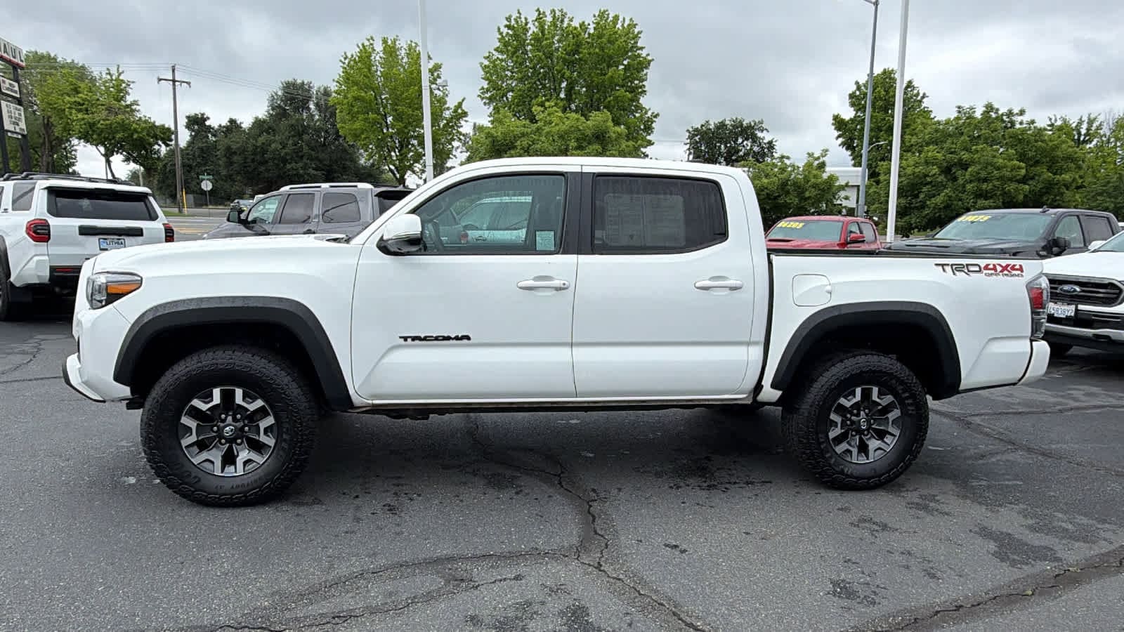 Thumbnail: 2023 Toyota Tacoma - 8