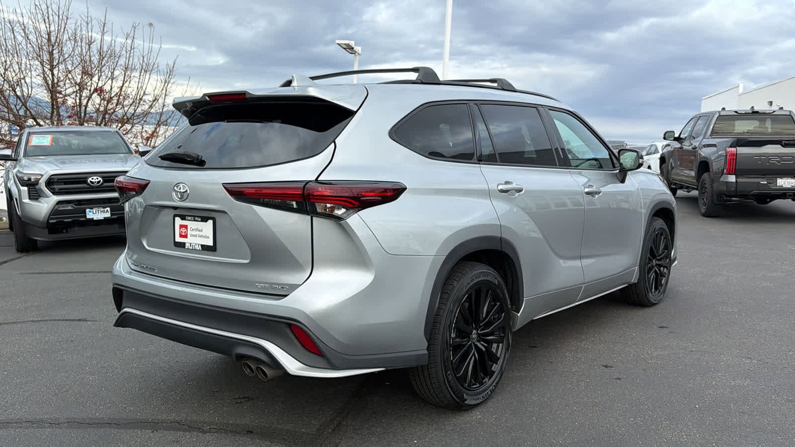 Thumbnail: 2024 Toyota Highlander - 5