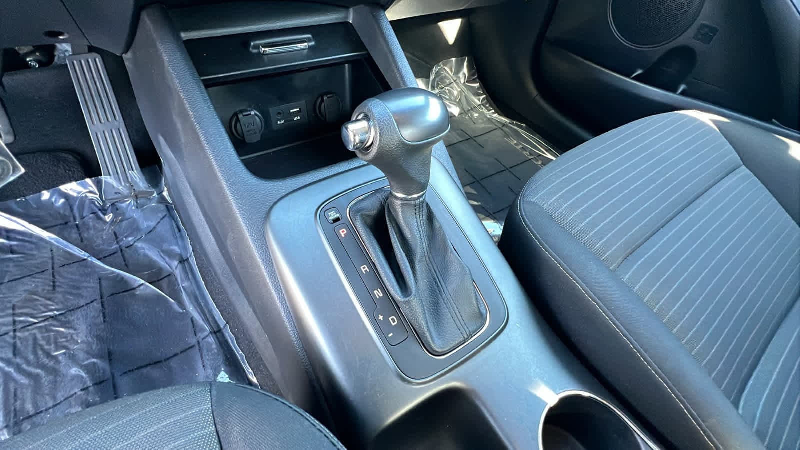 Thumbnail: 2016 Kia Forte - 13