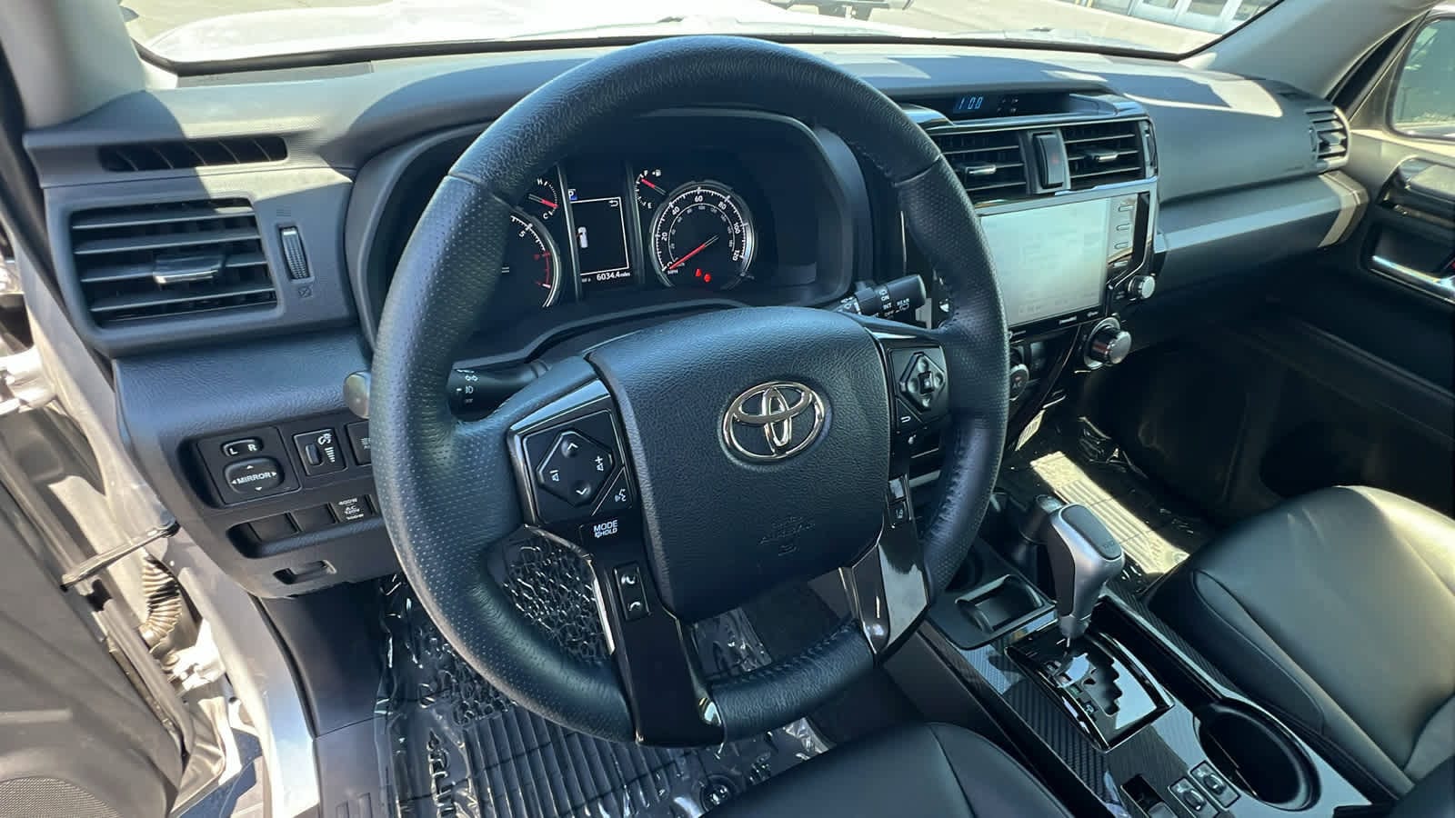 Thumbnail: 2023 Toyota 4Runner - 10