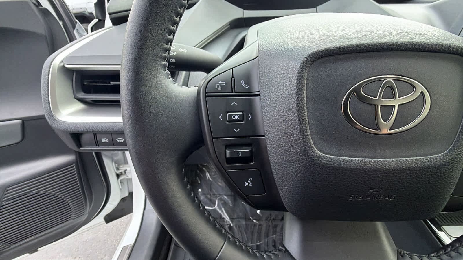 Thumbnail: 2024 Toyota Prius - 19