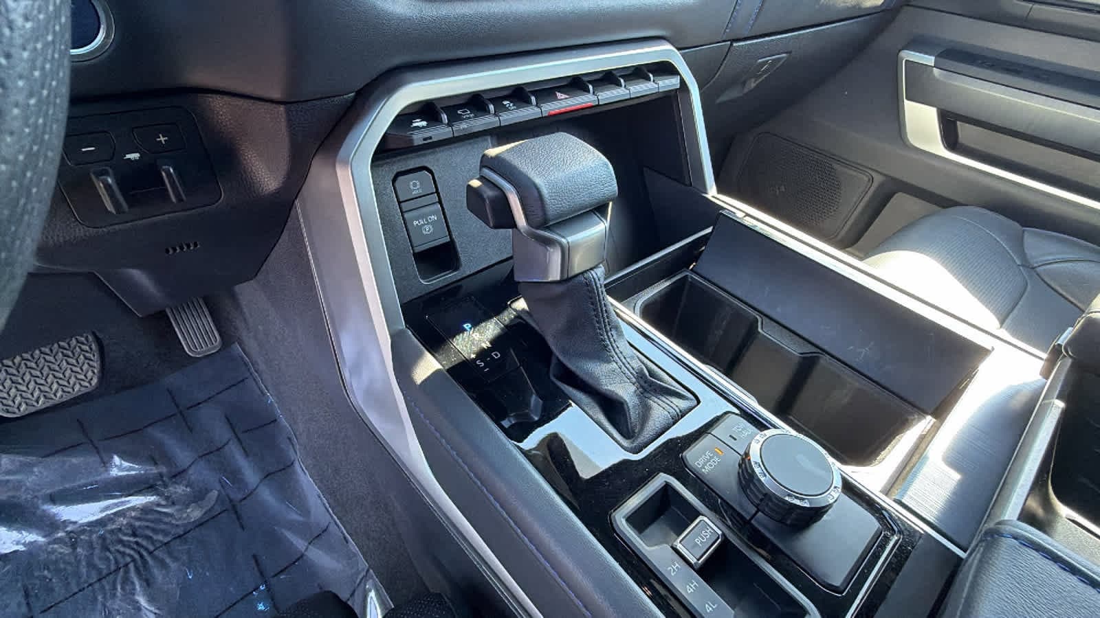 Thumbnail: 2024 Toyota Sequoia - 13
