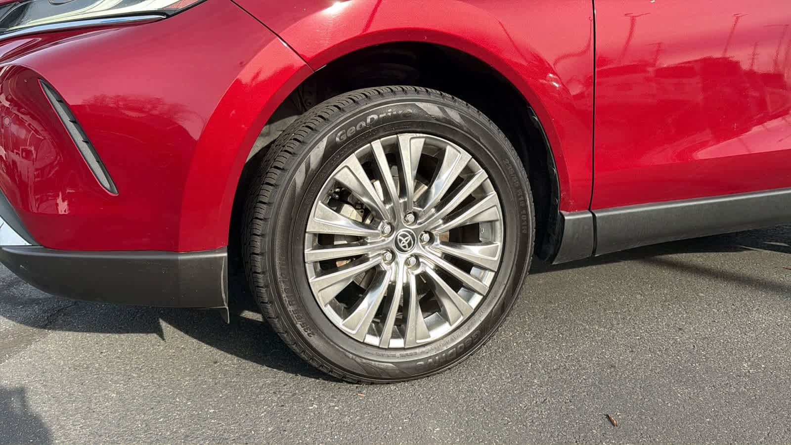 Thumbnail: 2021 Toyota Venza - 9