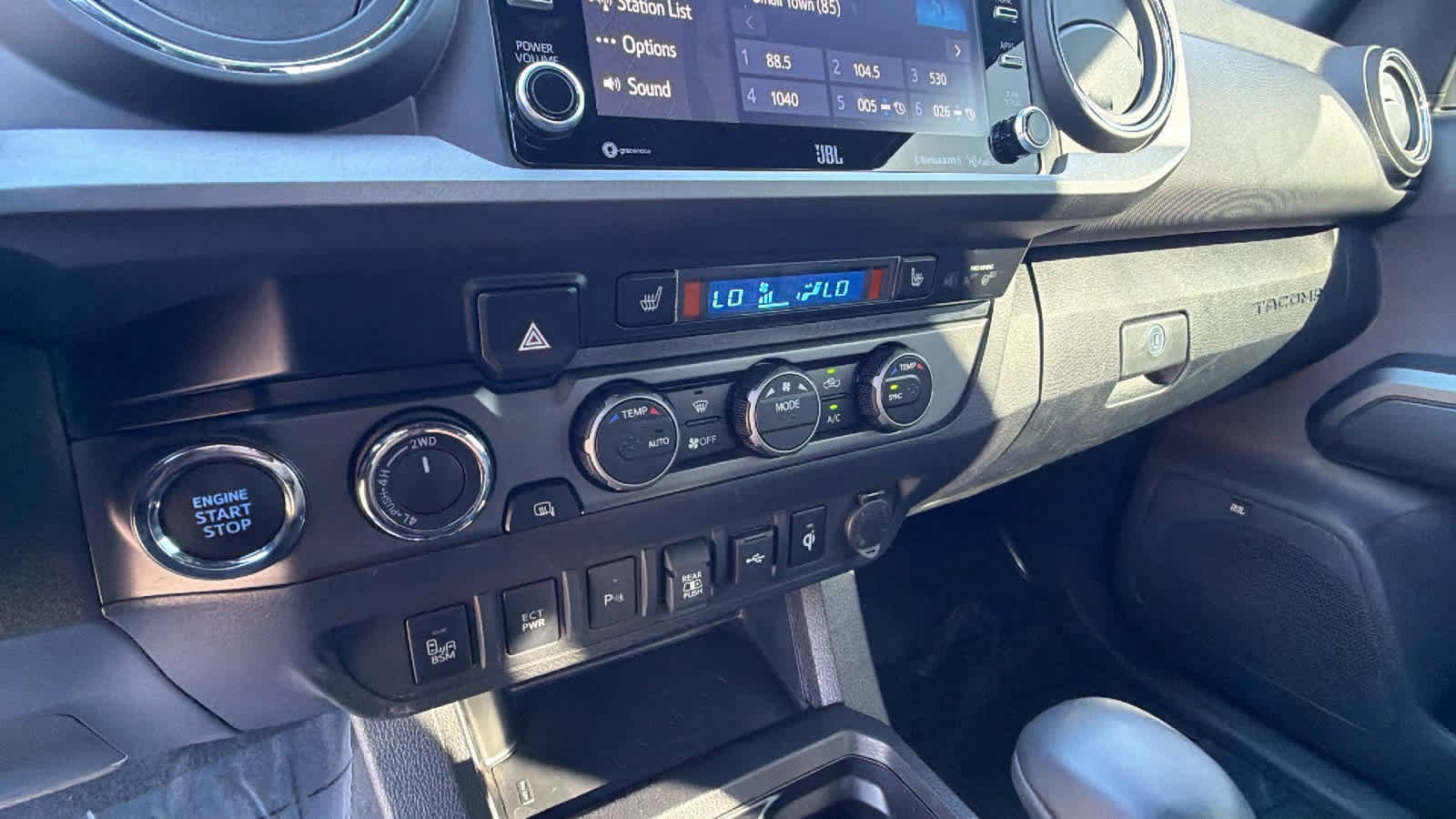 Thumbnail: 2023 Toyota Tacoma - 14