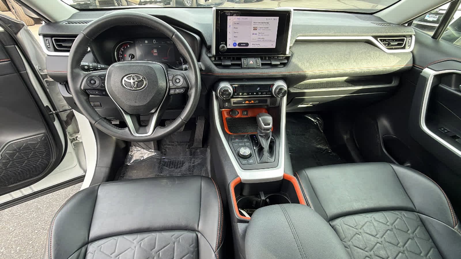 Thumbnail: 2023 Toyota RAV4 - 26