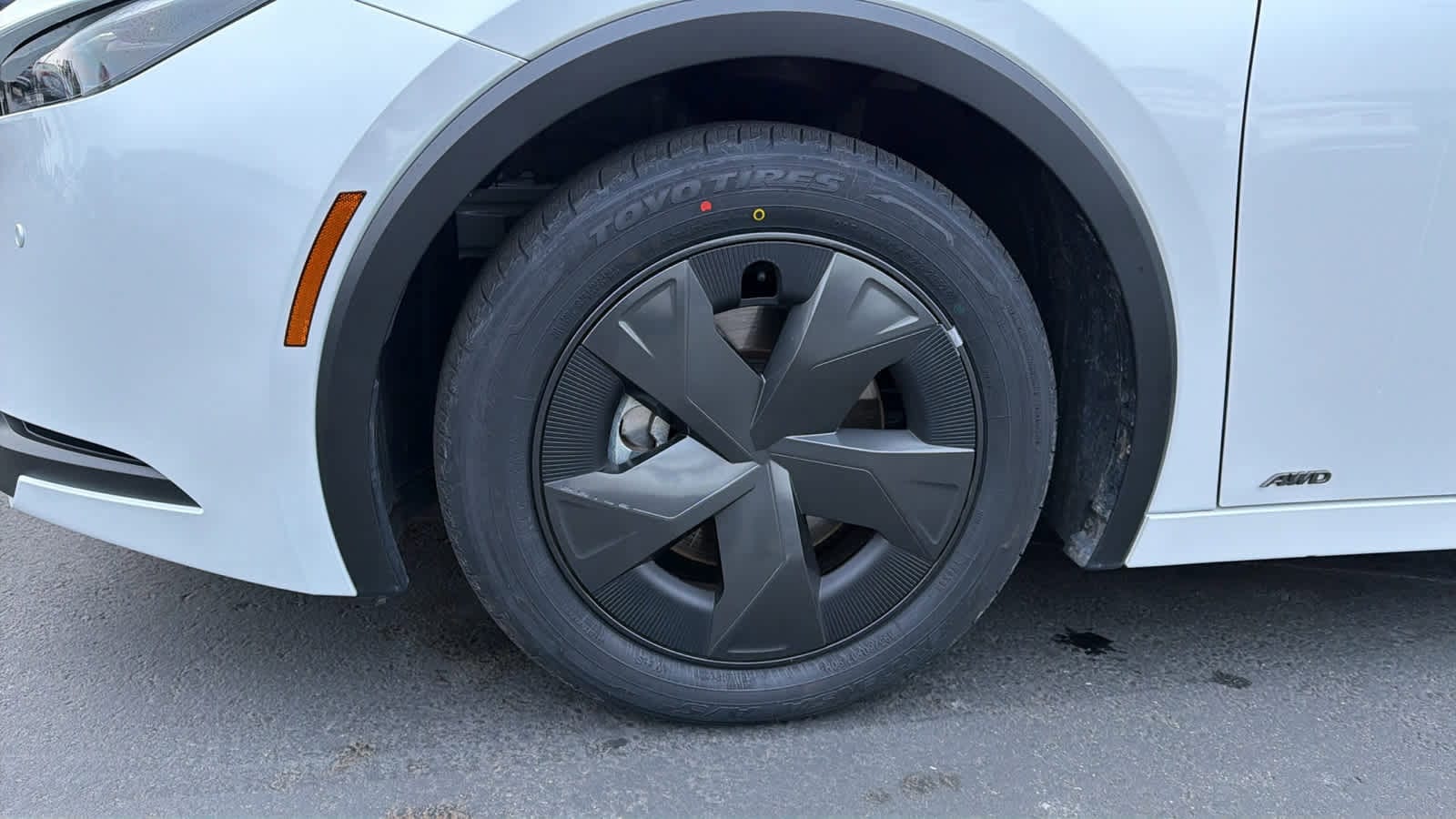 Thumbnail: 2024 Toyota Prius - 9